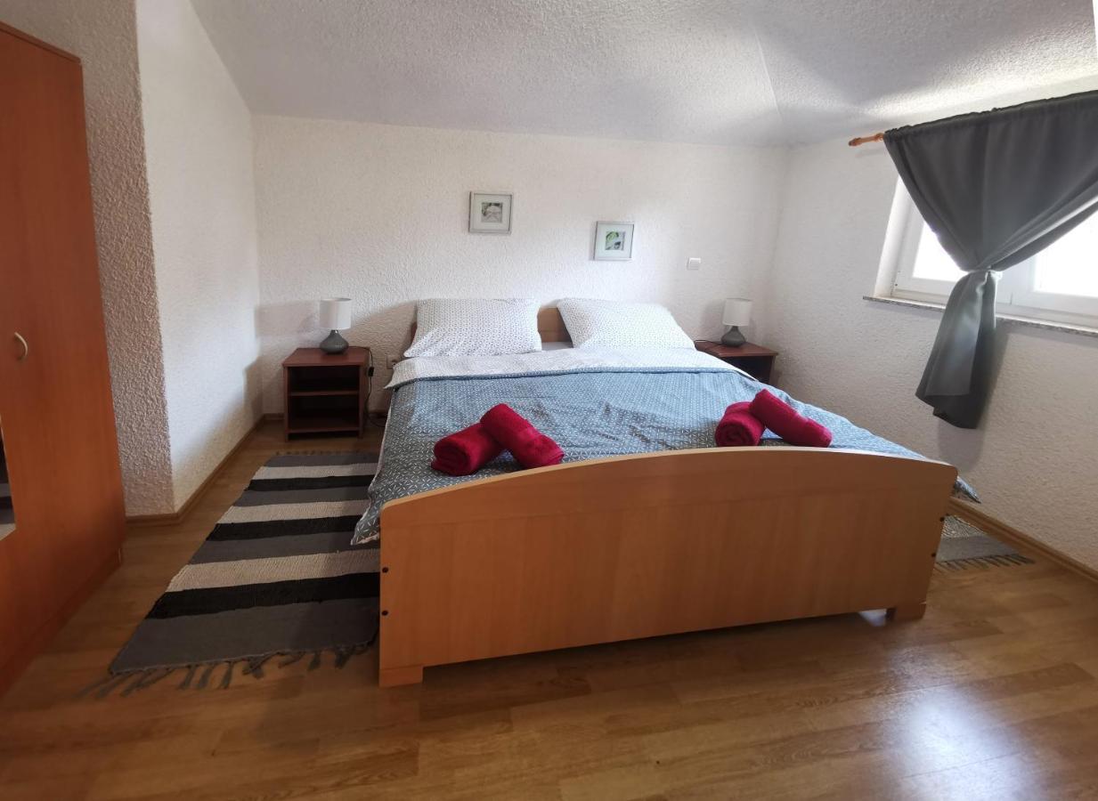 Apartman Luna Sveti Lovreč Pazenatički Buitenkant foto